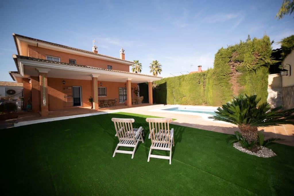 Villa Candelaria Sevilla Aljarafe Bormujos Exterior foto